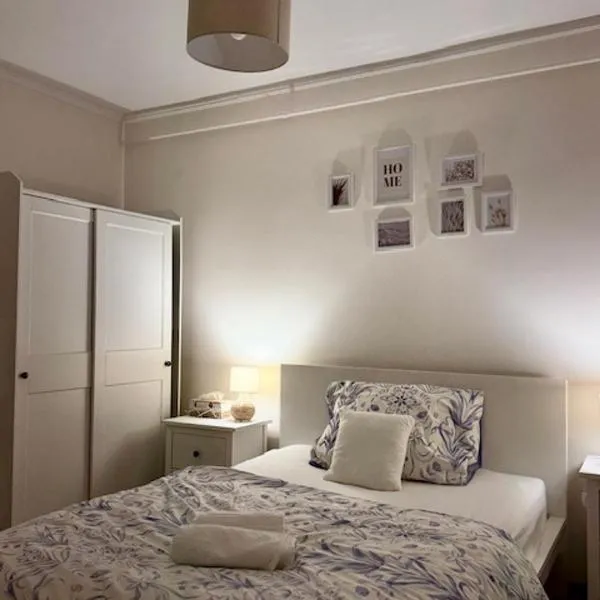 Harmony Suite Apartment, hotell sihtkohas Pápa