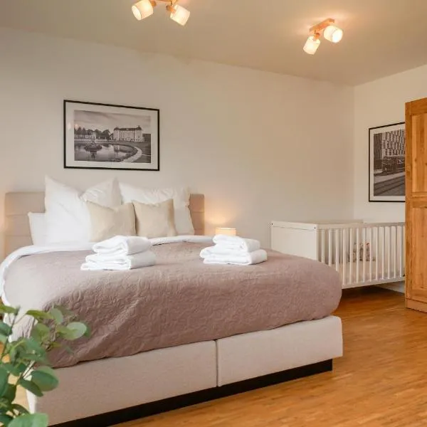 Wohnkultur - Ferienhaus für 10 mit Garten und 5 Schlafzimmern, hotel en Wiesloch