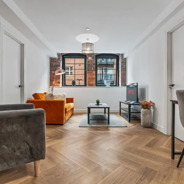 Spacious City Haven - Canal Views - City Centre, hotel in Birmingham