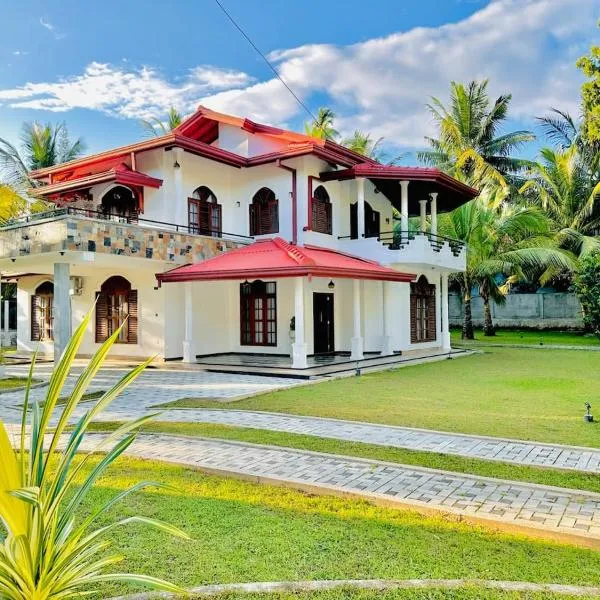 Solace Inn RESIDENCE - 5 Min Walk to Beach，位于坦加拉的酒店