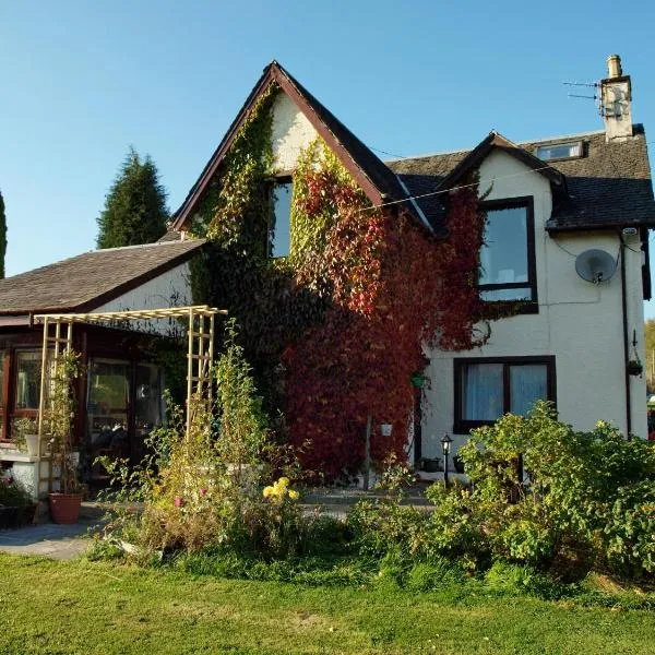 Achnabobane Farmhouse, hotel v destinaci Spean Bridge