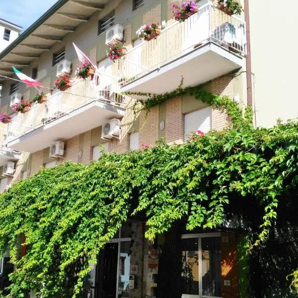 Hotel Simon, hotelli Riminillä