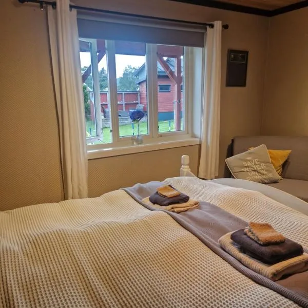 Villa Svale, privat og fredelig, khách sạn ở Kristiansand