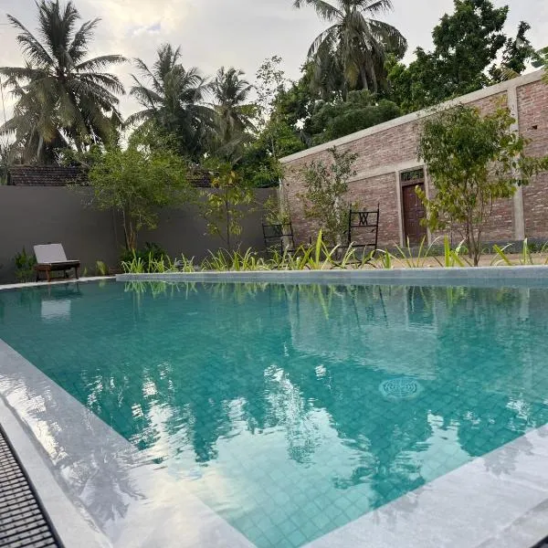 Dhyana Beach Villa, hotel in Ambalangoda