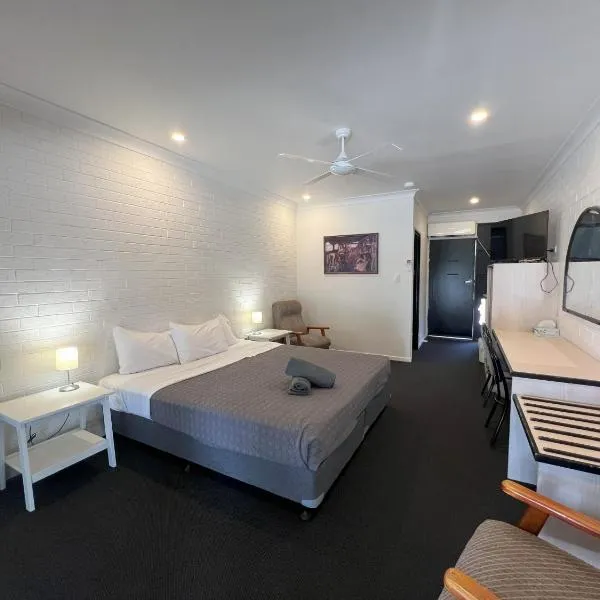 Abajaz Motor Inn - King Beds - Central, Hotel in Longreach