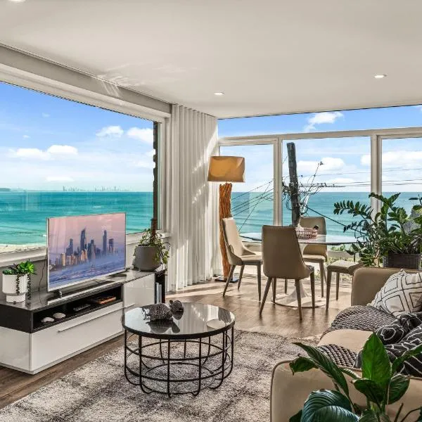 Surf View Kirra - 2 mins walk to Kirra Beach via steps, hotel em Gold Coast