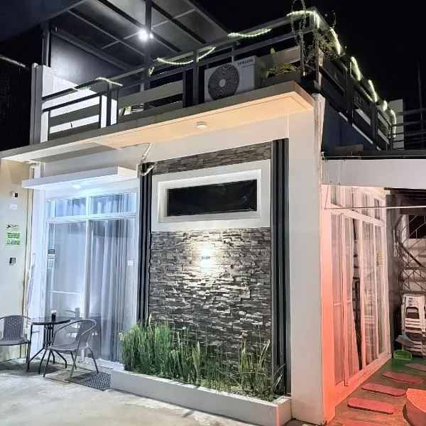BMF Homestay Jacuzzi, hotel in Tacloban
