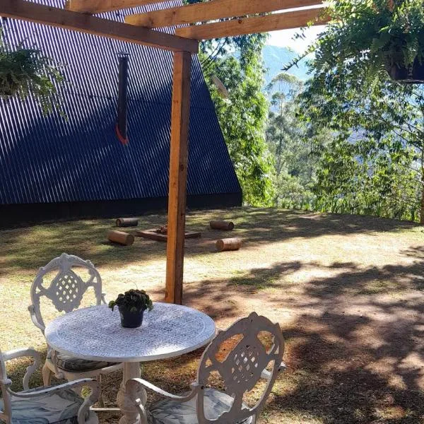 Chalé da Mantiqueira SFX , Pet friendly, hotel in São José dos Campos