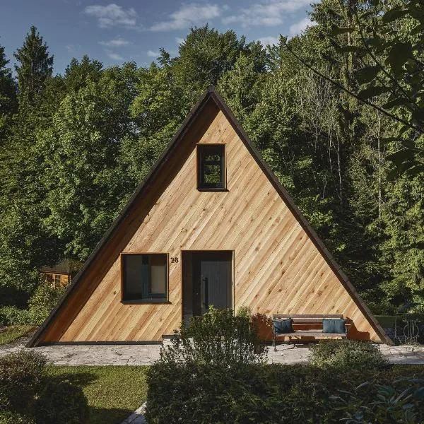 HAUS28 - Modernes A-Frame im Wald, Hotel in Grattersdorf
