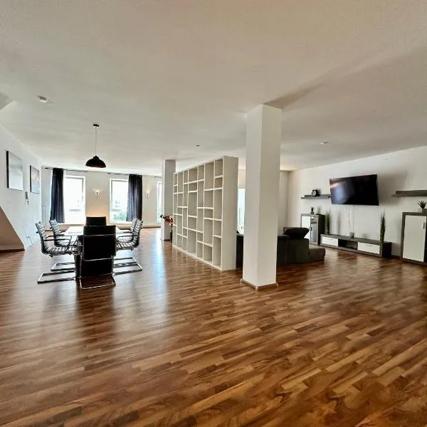 Wunderschönes Loft in Bayreuth - 170qm, hotel in Bayreuth