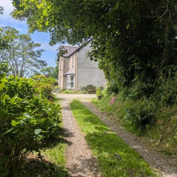 The Manse featuring the Daisy Camrose, hotel in Haverfordwest