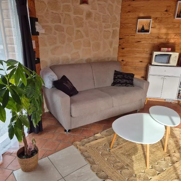Chalet cosy, hotel em Esson