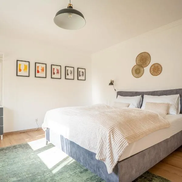 BacherlHouse - Apartment Ager: Schörfling şehrinde bir otel