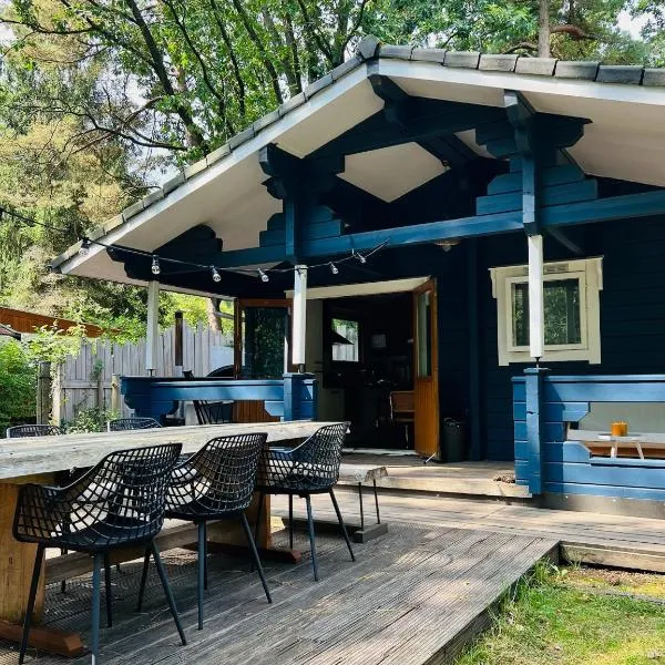 Cabyn Espien, boshuis met hottub, Hotel in Diessen