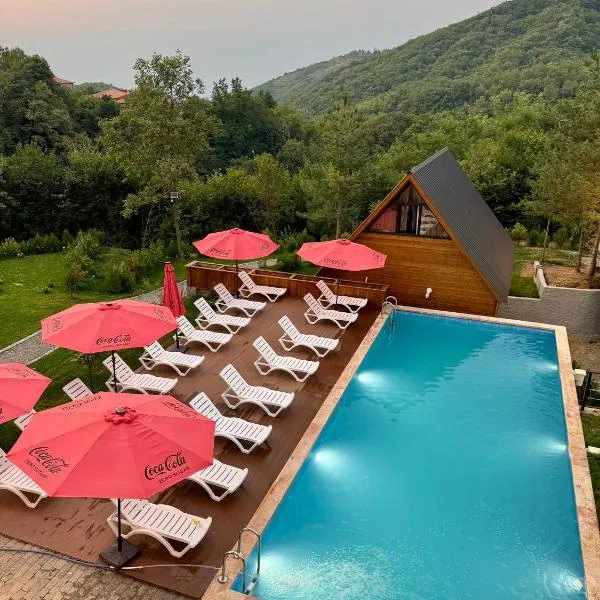 ცხრა მთას იქით - Beyond the nine mountains, hotel in Sighnaghi