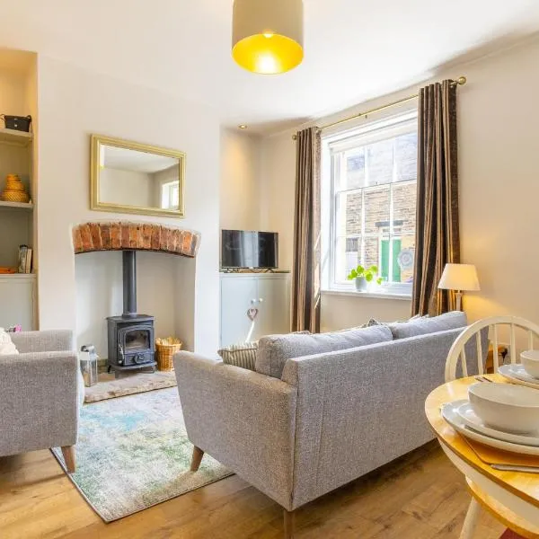 World Heritage Saltaire Stylish Cottage, hotel in Saltaire