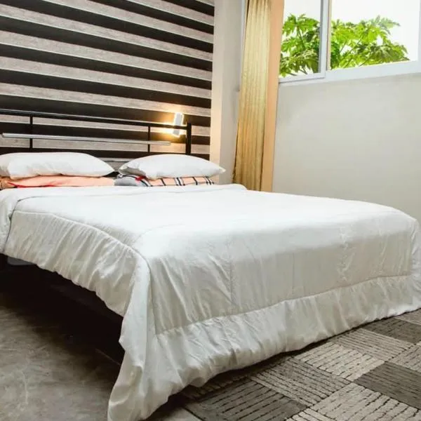 Ark Hotel and Apartments, hotel in Accra