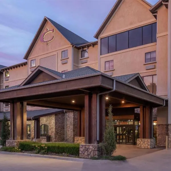 Best Western PLUS Cimarron Hotel & Suites, hotel in Stillwater