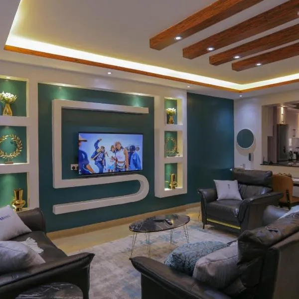 J&S Suites, hotel in Kampala