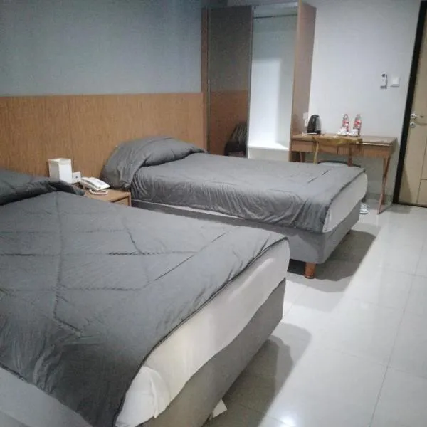 City Edge Guest House, hotel in Cilimus 2