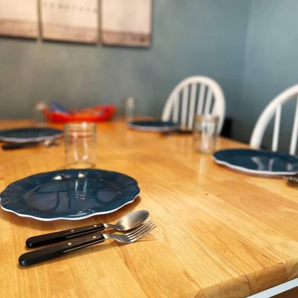 Full Kitchen, Beautiful & Brilliant Apt B, ξενοδοχείο σε College Station