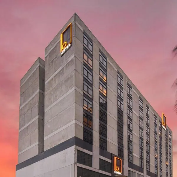 The B Hotel Quezon City, hotel v mestu Manila