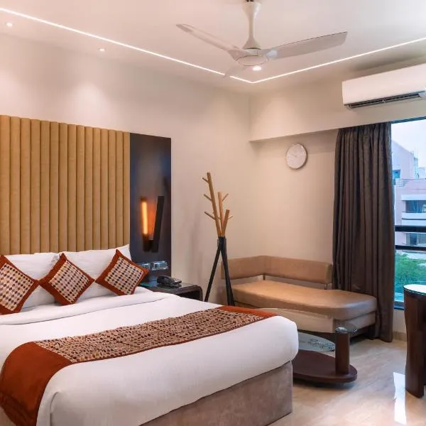Hotel Royal Palace Jalgaon, hotel i Jālgaon