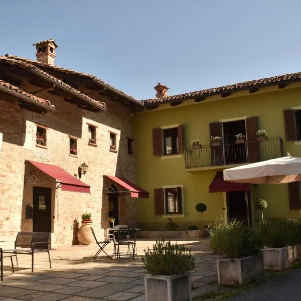 tra Arte e Querce, hotel in Monchiero