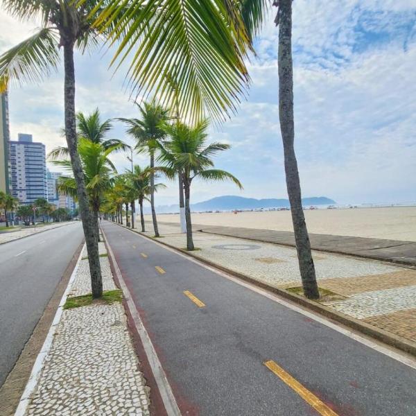 Apartamento a 100m da Praia com Ar condicionado e churrasqueira - Foto 4