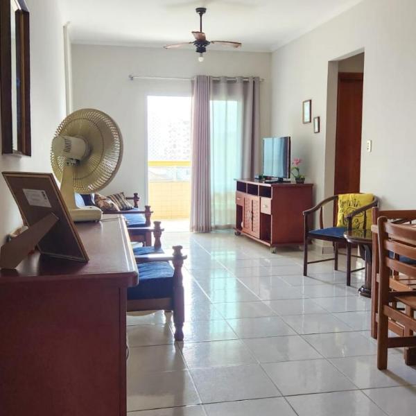 Apartamento a 100m da Praia com Ar condicionado e churrasqueira