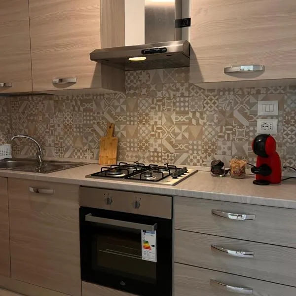 Corona Apartments, hotel in Terralba