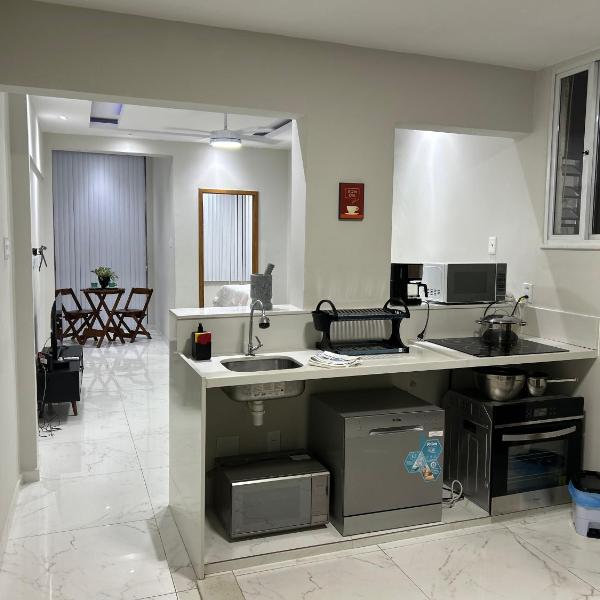 Apartamento espaçoso de 1 quarto em Copacabana