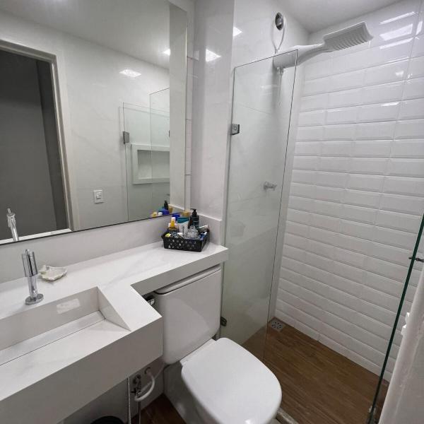 Apartamento com piscina a poucos passos da praia - Foto 3