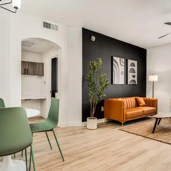 Boulevard Stays Luxe 1BR by Stadium Pool Parking Gym 07, hotel a Glendale