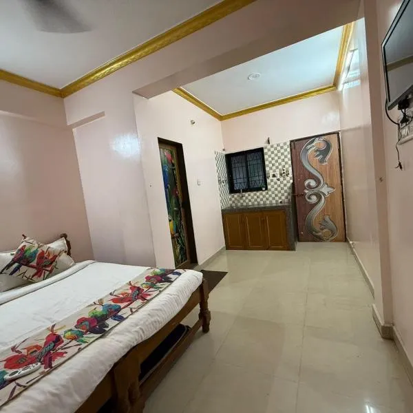 Phoenix Guest Hub, hotel in Calangute
