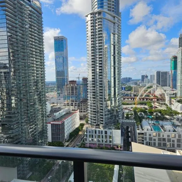 Downtown Miami view - 38th floor gem, hotel Miamiban