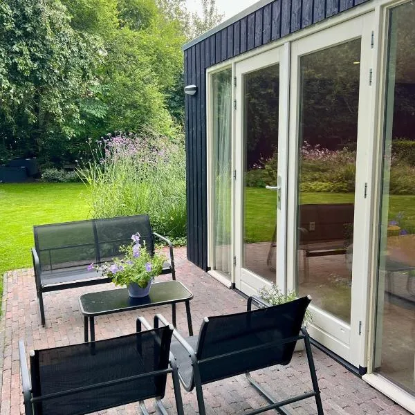 Nieuwbouw appartement in groene oase, hotel in Boelenslaan