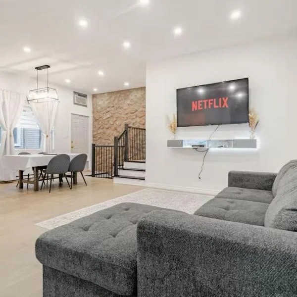 Top Rated Vacation place Montreal, hotel in Laval