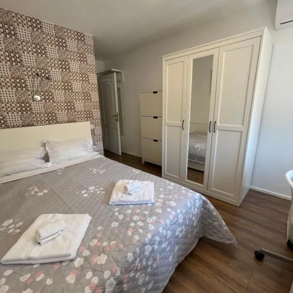 Marisah Residence #8, hotel in Odăile