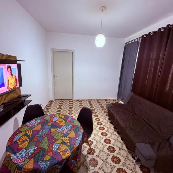 Casa de fundo de 2 quartos para 8 solteiros ou 10 se 2 na cama de casal - Foto 3
