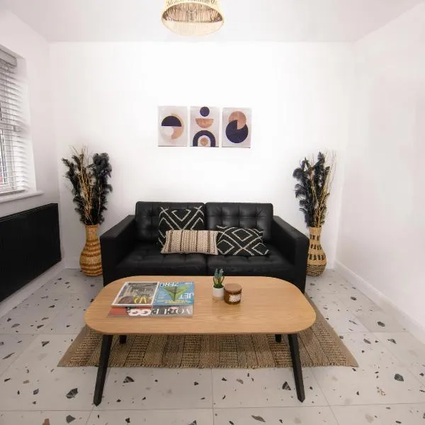 Beautiful townhouse in Cardiff Bay, hotel in Cardiff