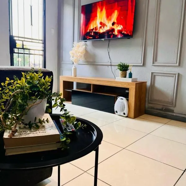 Apartment in Randburg, hotel sa Randburg