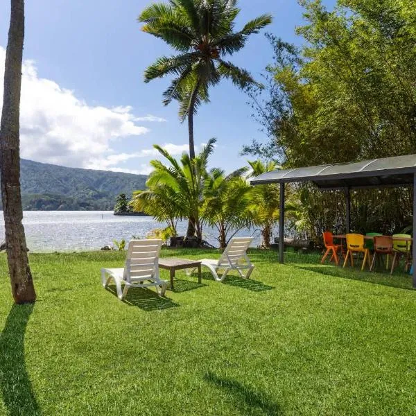 Temenino Villa Komako Seaside House, hotel in Paui