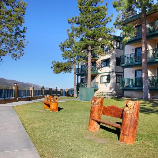 Big Bear Lake में, होटल Getaways at Lagonita Lodge