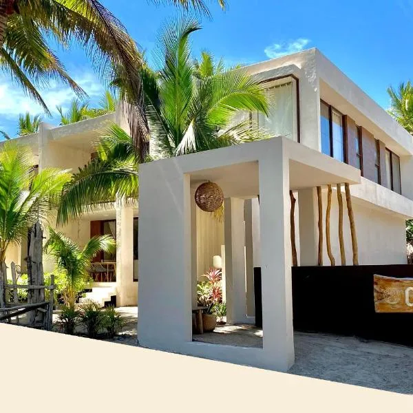 Cocuna Boutique Suites La Manzanilla Jalisco, hotel in La Manzanilla
