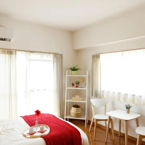 G62 駅徒歩3分 おしゃれで可愛い 4人可能 3 minutes walk from the station Nagoya駅から1駅, hotel en Nagoya