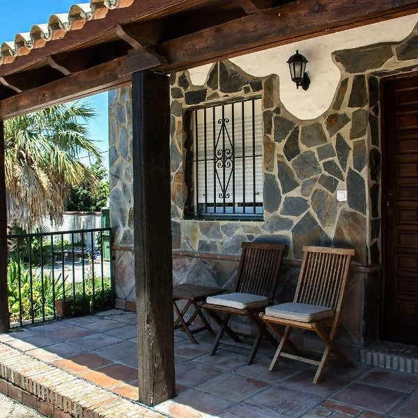 Complejo Vacacional Los Cortijillos-Solo adultos, hotel in Conil de la Frontera