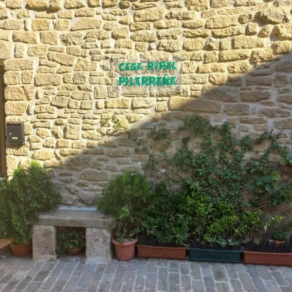 Casa Rural Pilarraña, hotel in Ujué