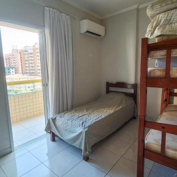 Apartamento a 100m da Praia com Ar condicionado e churrasqueira - Foto 2