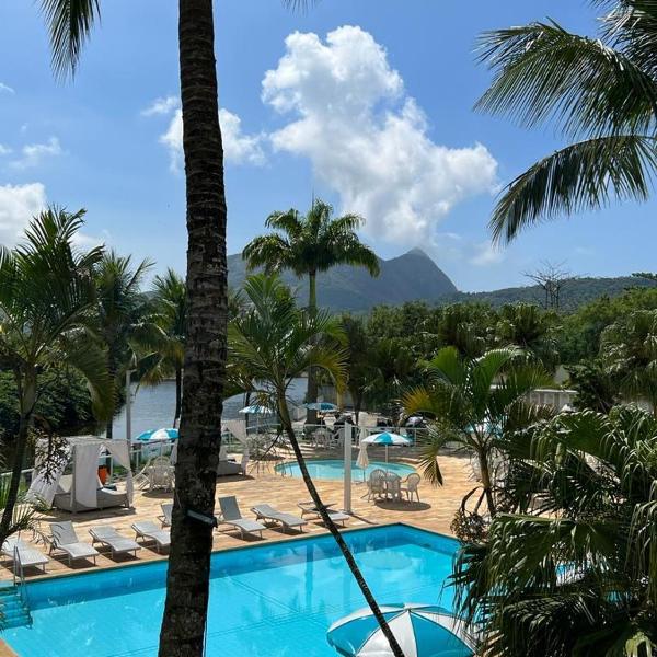 Apartamento com piscina a poucos passos da praia - Foto 4